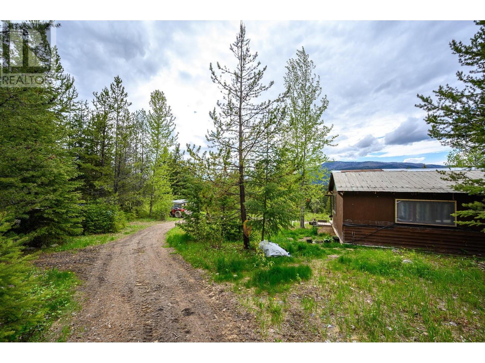 4369 Chase Falkland Road, Falkland, British Columbia  V0E 1W1 - Photo 26 - 10348420