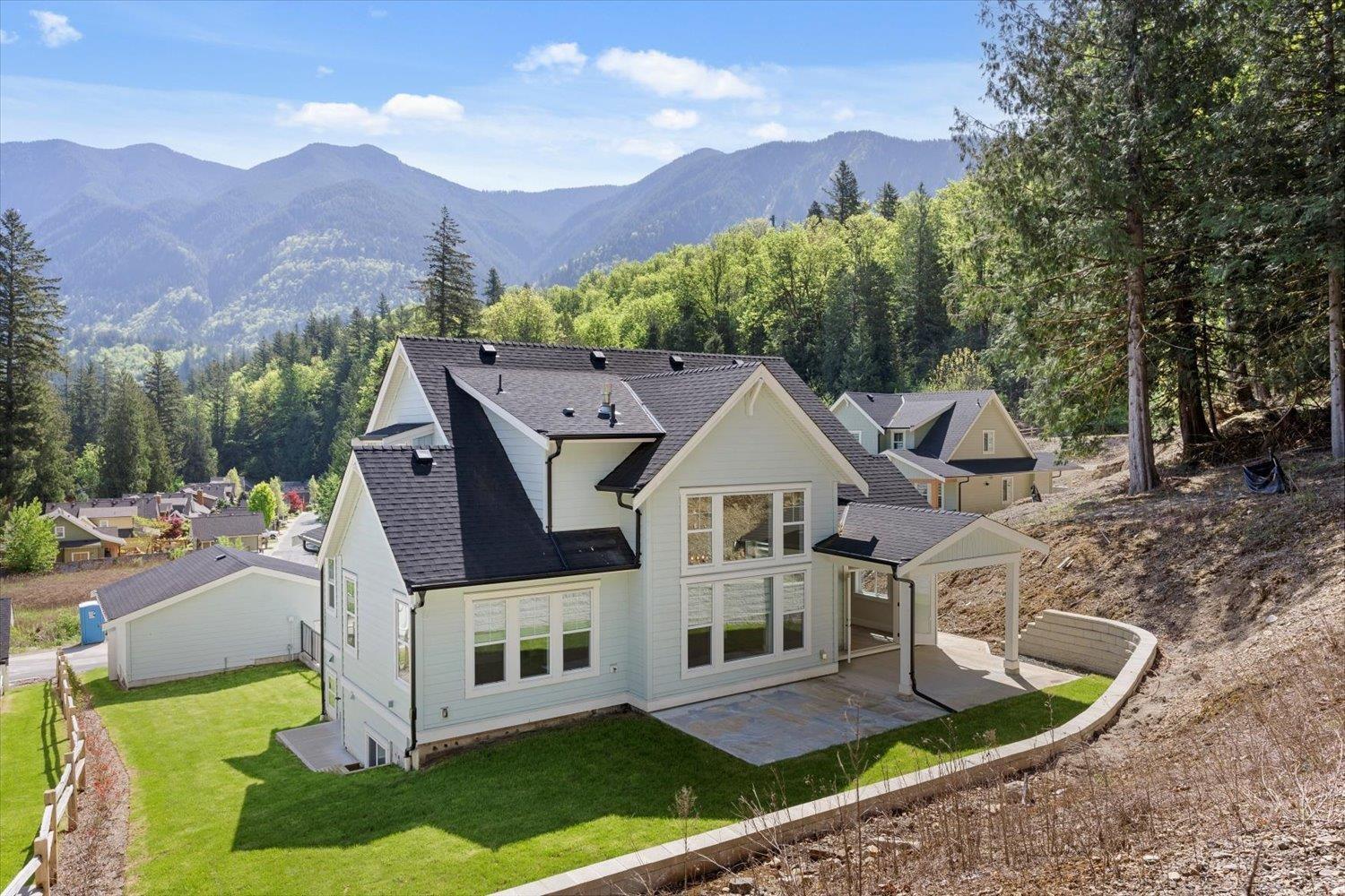 Property at 43360 BLUE GROUSE LANE image 2