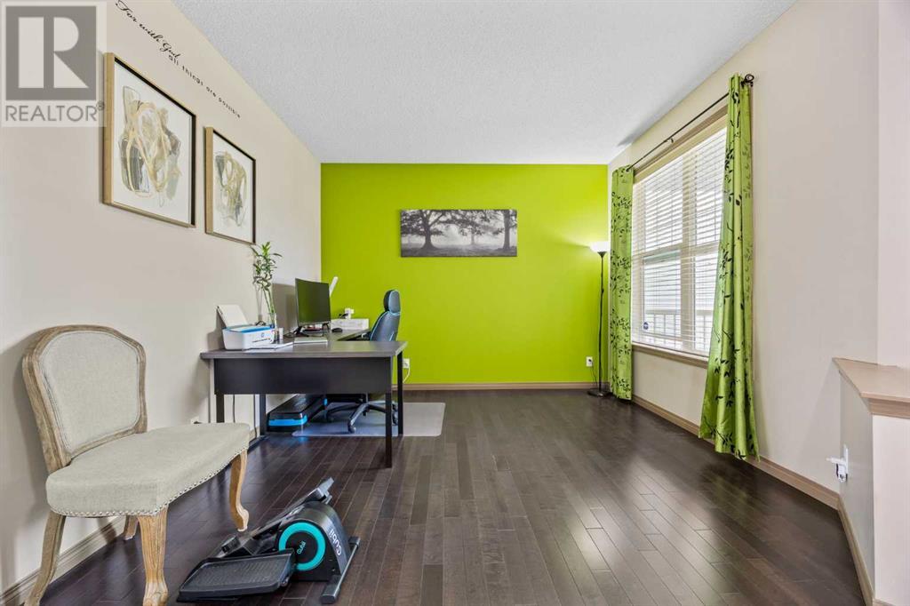 Property at 60 Skyview Shores Rise NE image 4