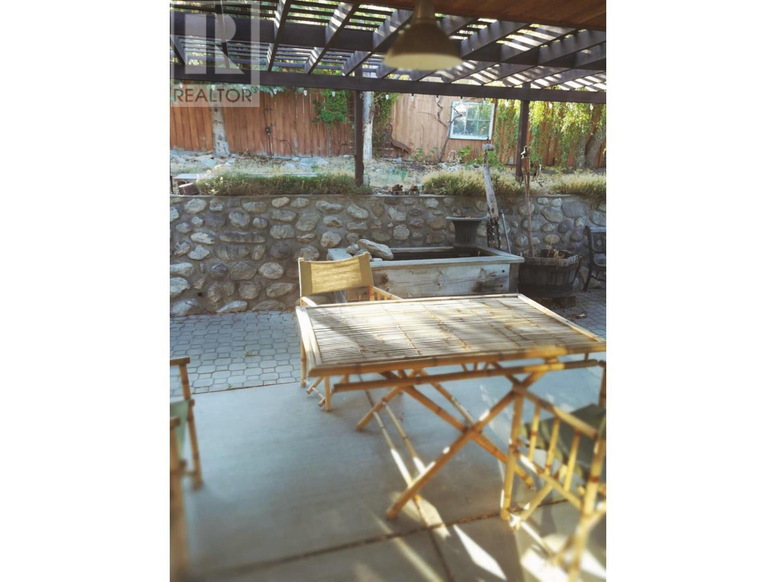 635 Brighton Road, Kelowna, British Columbia  V1X 5K6 - Photo 6 - 10348363