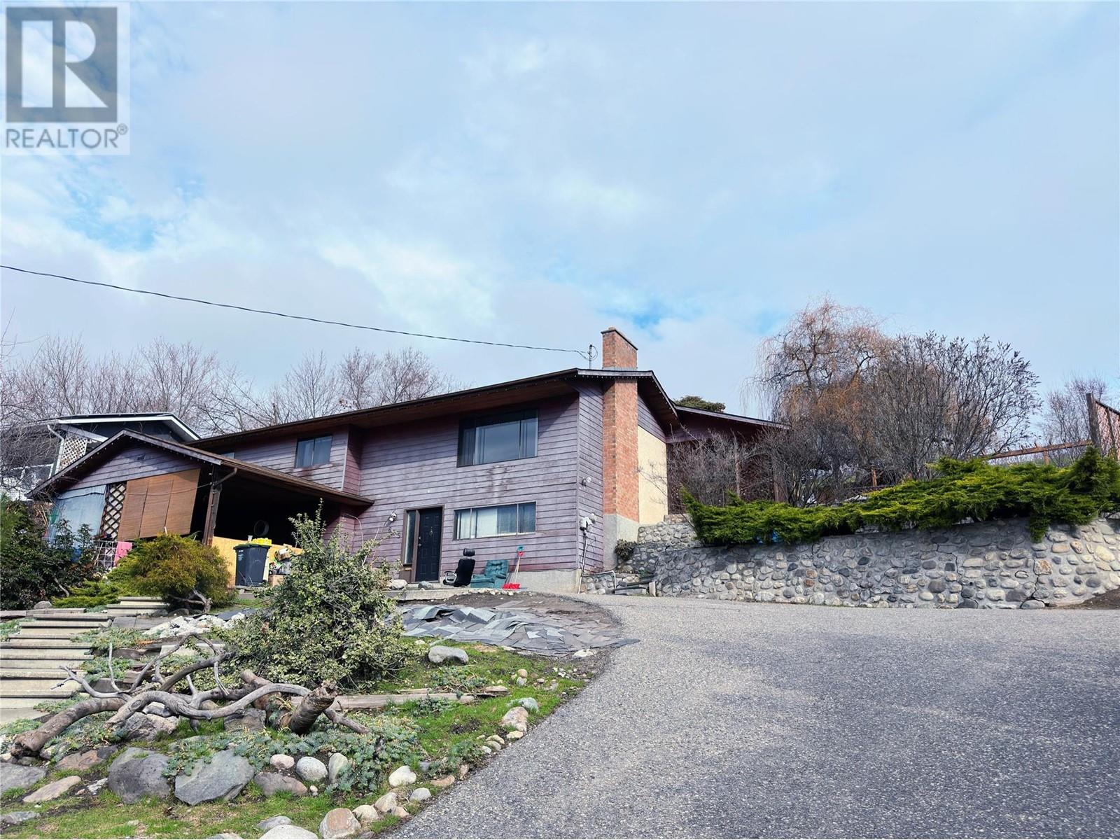 635 Brighton Road, Kelowna, British Columbia  V1X 5K6 - Photo 2 - 10348363