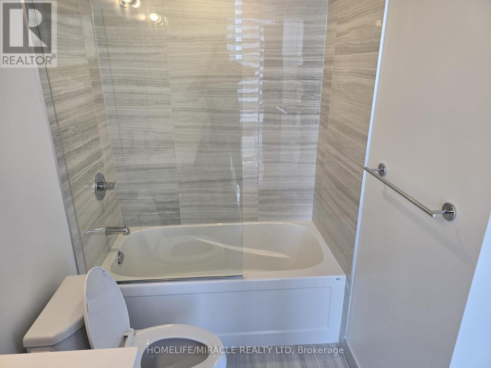 1003 - 195 Commerce Street, Vaughan, Ontario  L4K 0P9 - Photo 10 - N12155632
