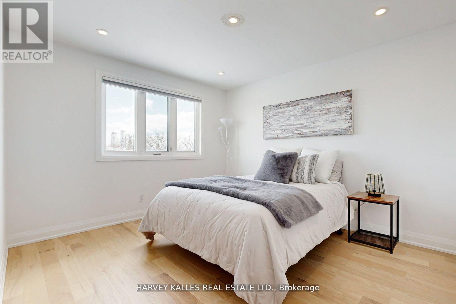 413 Belview Avenue, Vaughan, Ontario  L4L 7T7 - Photo 29 - N12155663