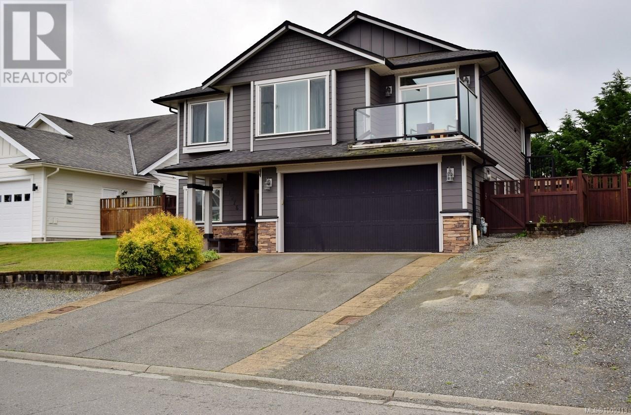 Property at 1976 Falcon Cres image 5