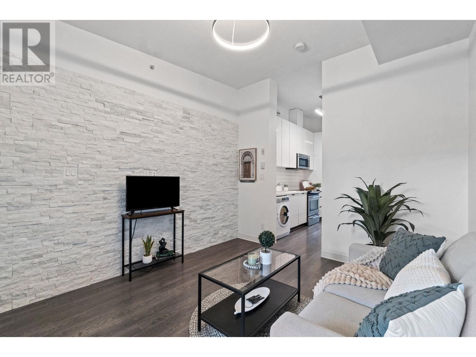 611 138 E HASTINGS STREET, vancouver, British Columbia V6A1N6