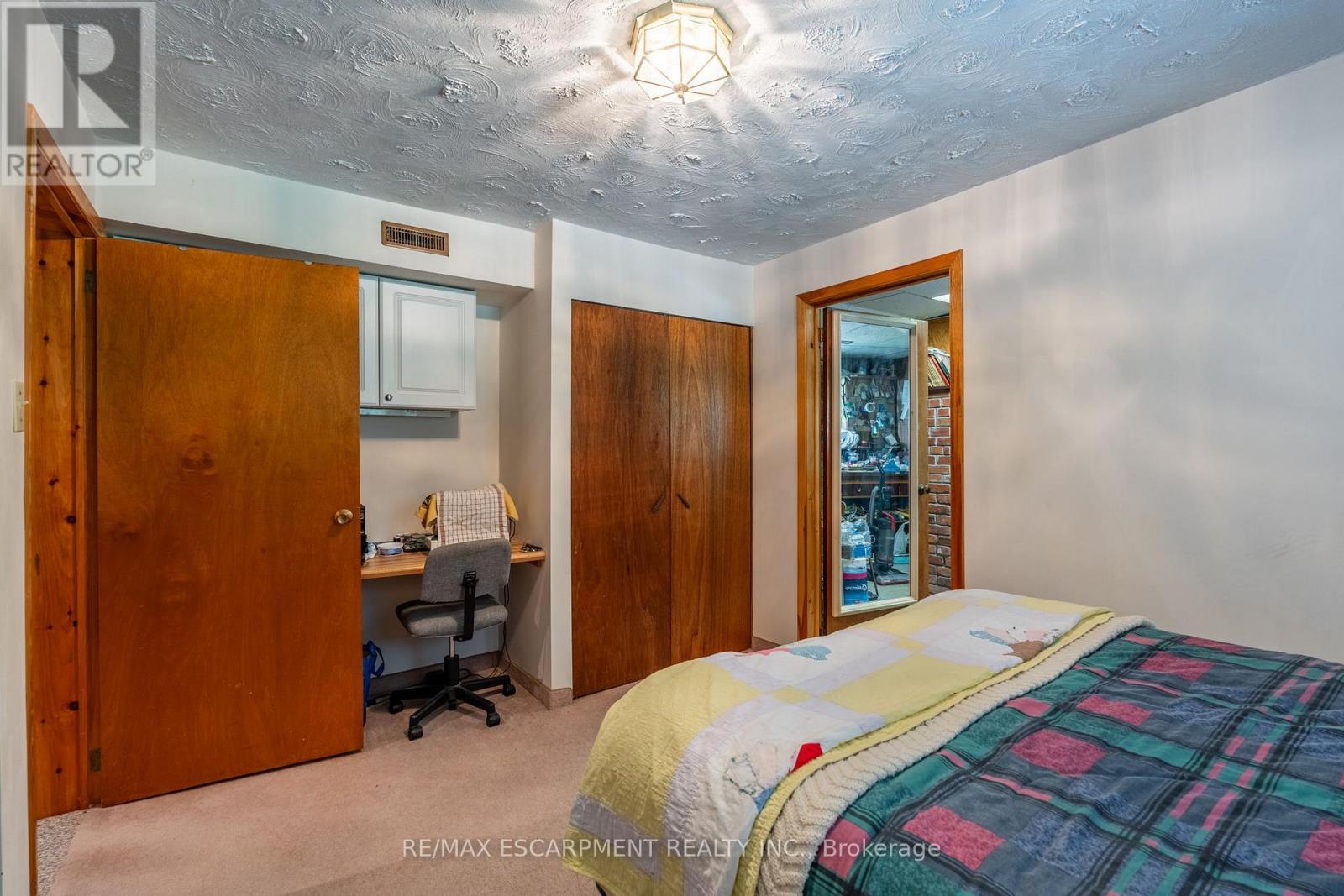1215 Derry Road, Milton, Ontario  L0P 1B0 - Photo 28 - W12155626