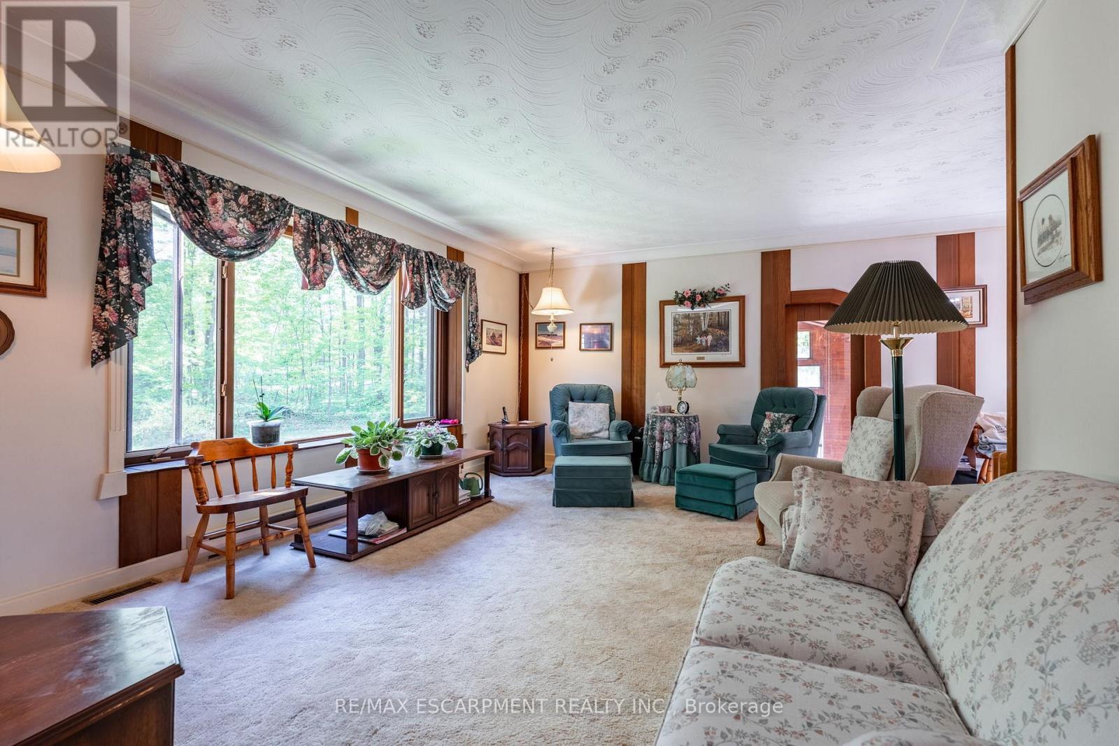 1215 Derry Road, Milton, Ontario  L0P 1B0 - Photo 6 - W12155626