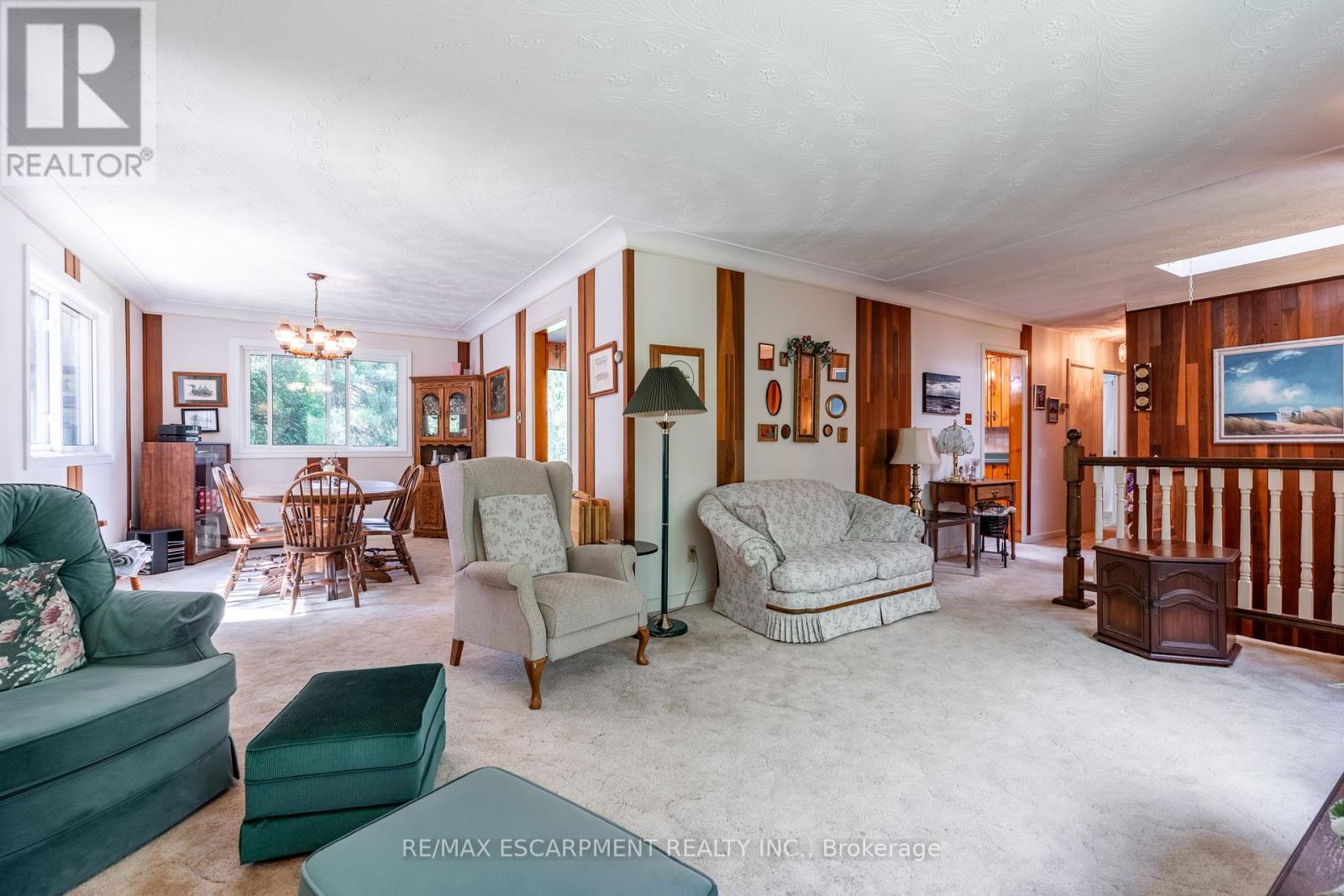1215 Derry Road, Milton, Ontario  L0P 1B0 - Photo 7 - W12155626