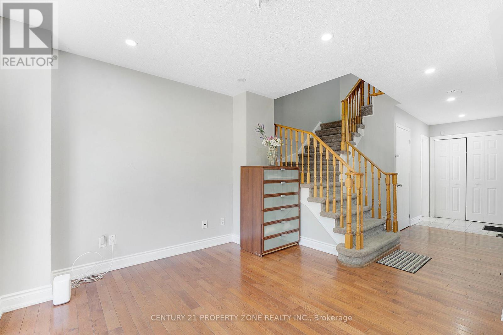 21 Lockwood Road, Brampton, Ontario  L6Y 4T7 - Photo 14 - W12155634