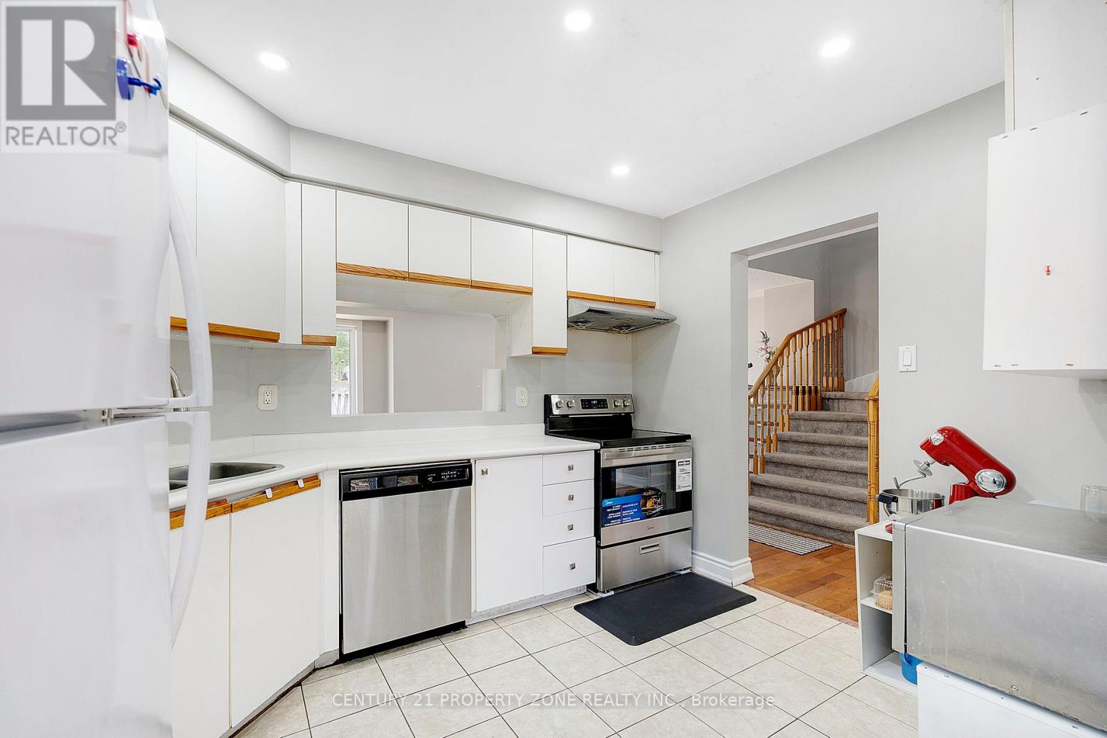 21 Lockwood Road, Brampton, Ontario  L6Y 4T7 - Photo 16 - W12155634
