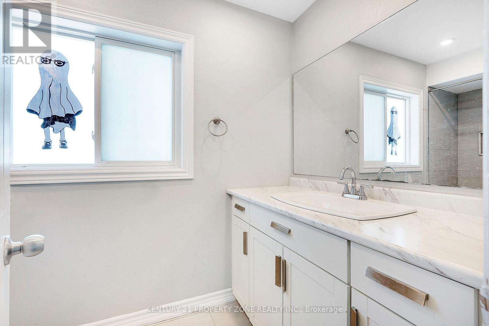 21 Lockwood Road, Brampton, Ontario  L6Y 4T7 - Photo 17 - W12155634