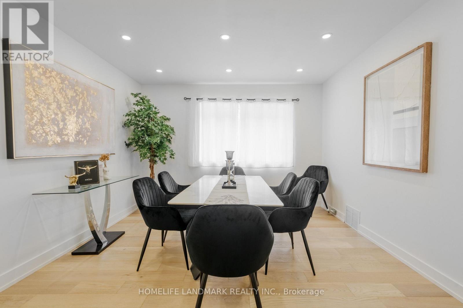 Photo 7 of 25 for 130 Langarth Street E