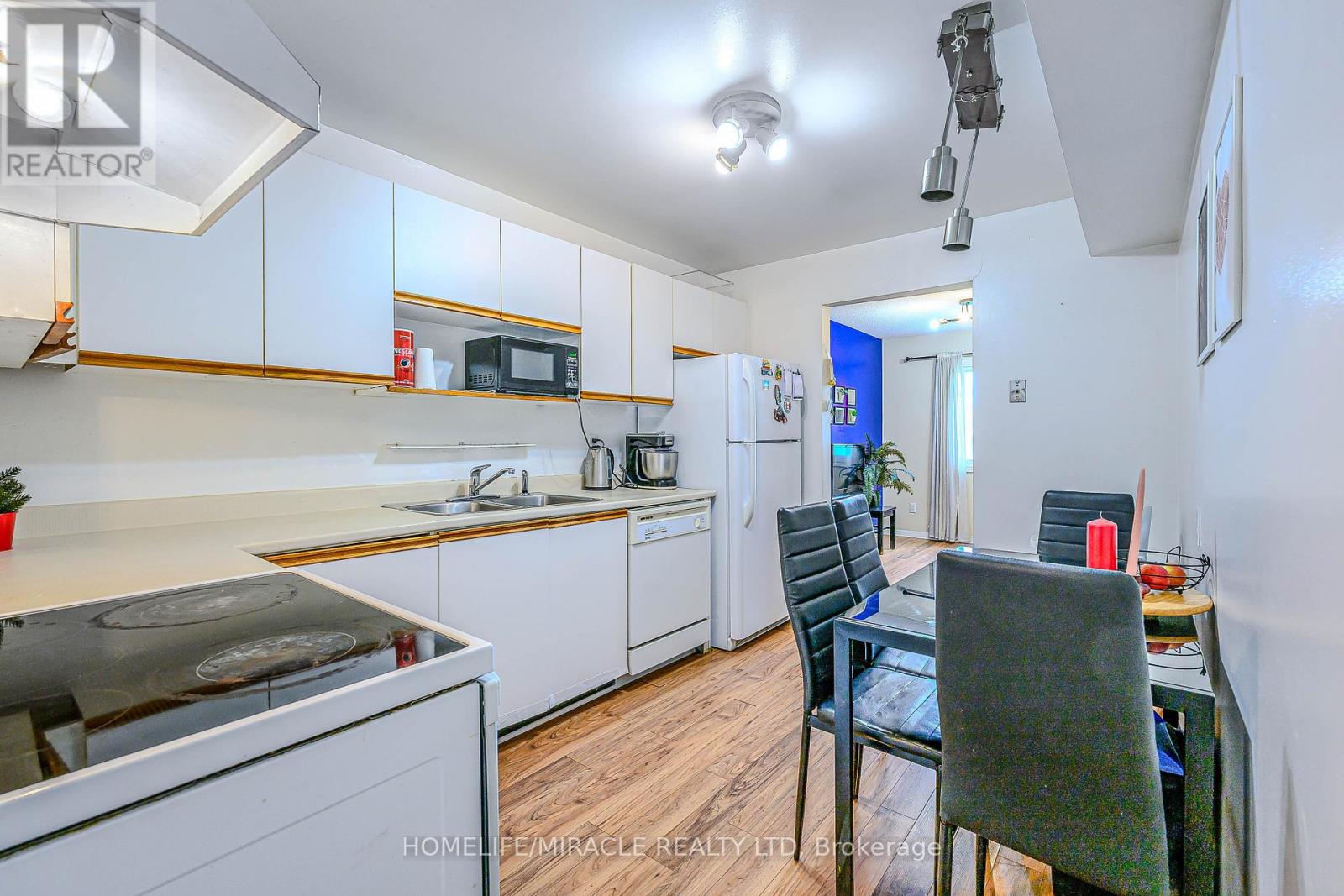 104 - 189 Dorchester Boulevard, St. Catharines, Ontario  L2M 7V8 - Photo 10 - X12155614