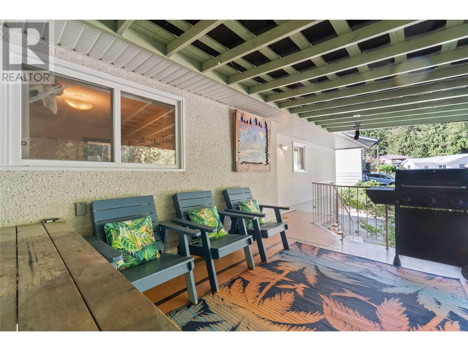 2829 Caen Road, Sorrento, BC V0E2W0