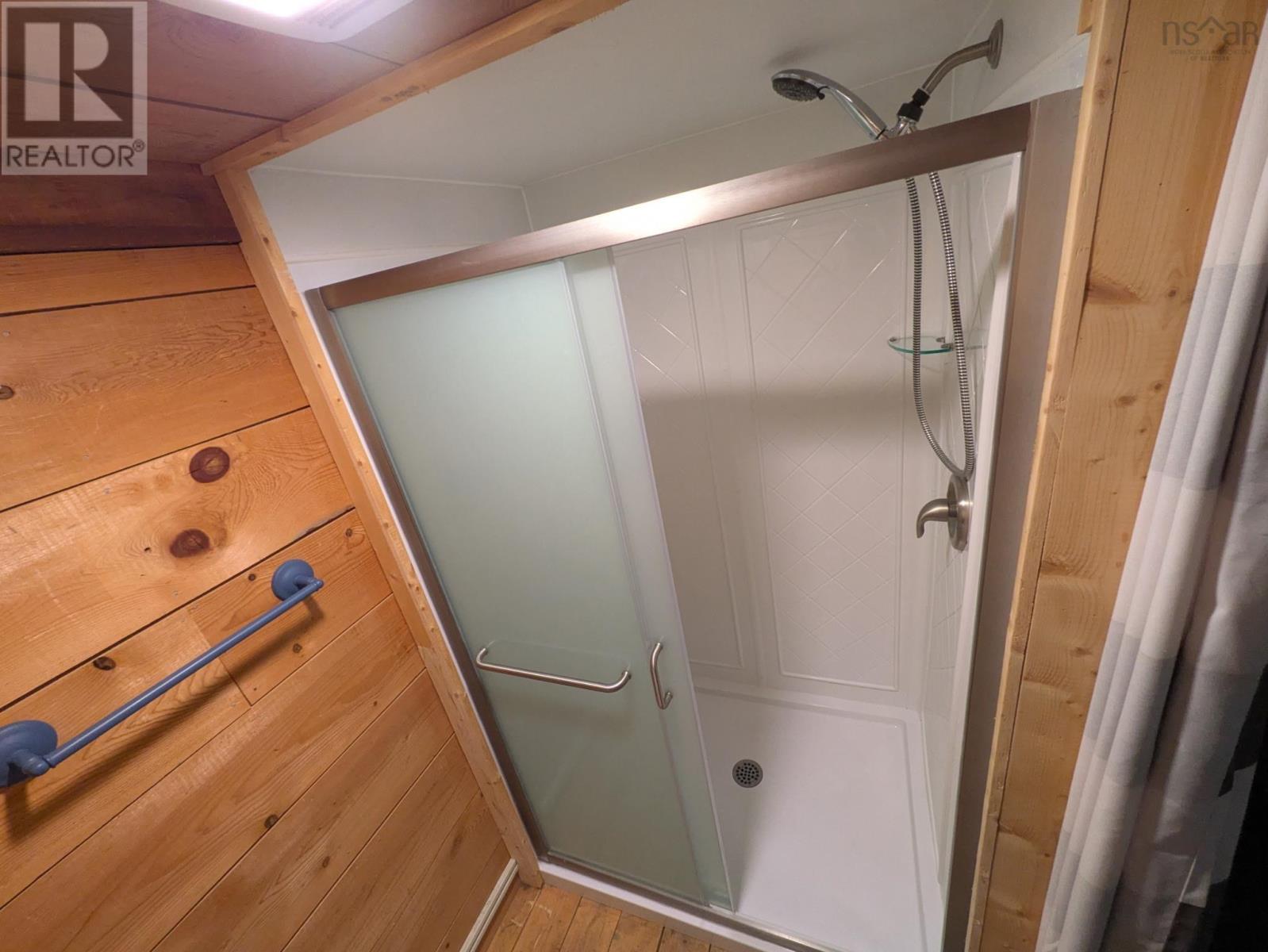 15 Lake Shore Drive, West Clifford, Nova Scotia  B4V 8H9 - Photo 32 - 202511280