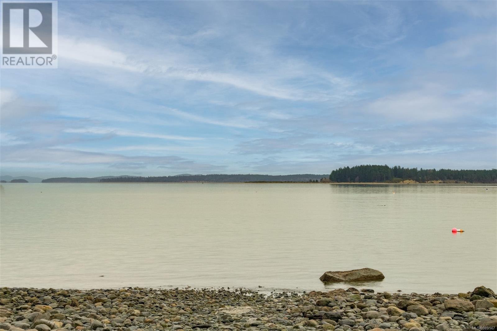 8441 Lochside Dr, Central Saanich, British Columbia  V8M 1T9 - Photo 28 - 989147