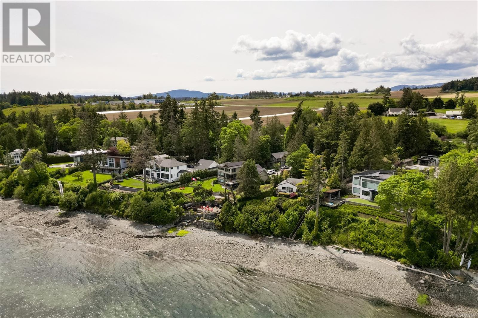 8441 Lochside Dr, Central Saanich, British Columbia  V8M 1T9 - Photo 50 - 989147