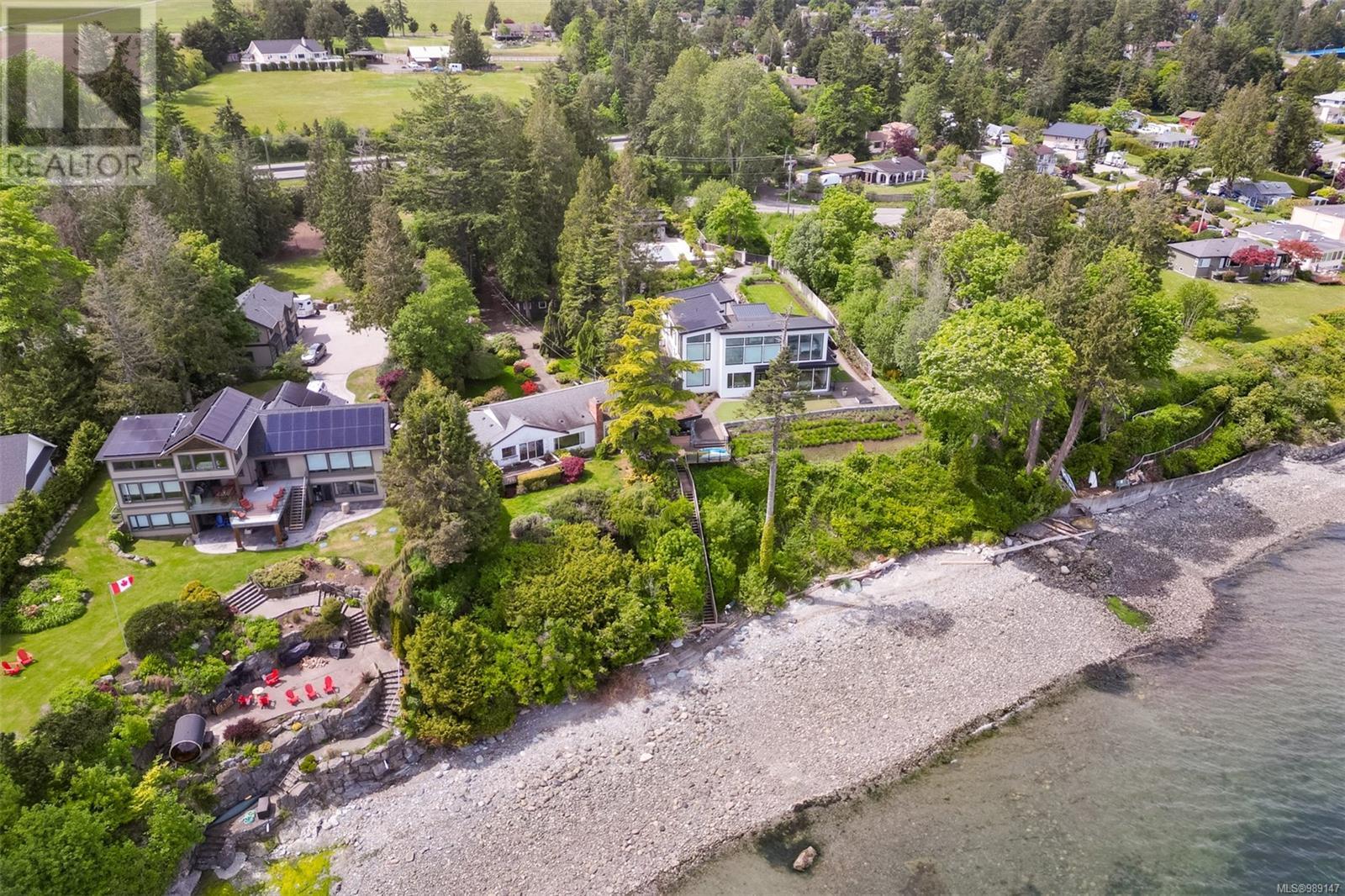 8441 Lochside Dr, Central Saanich, British Columbia  V8M 1T9 - Photo 47 - 989147