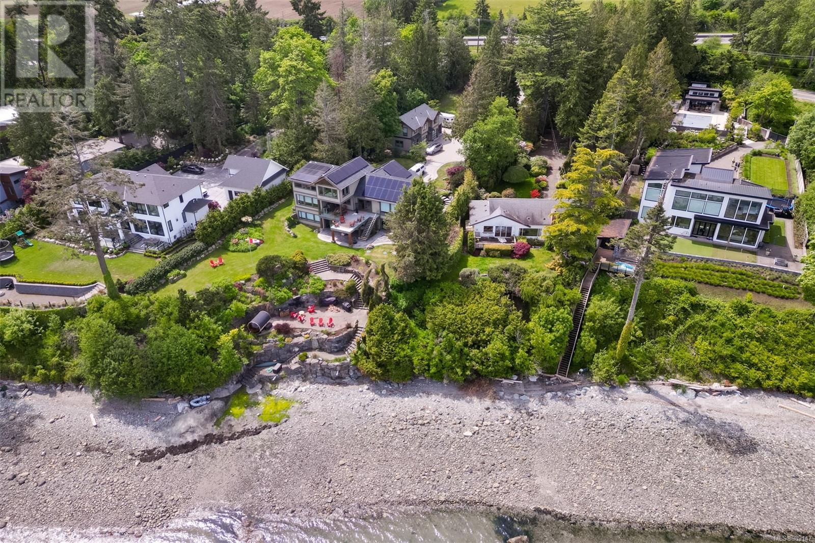 8441 Lochside Dr, Central Saanich, British Columbia  V8M 1T9 - Photo 46 - 989147