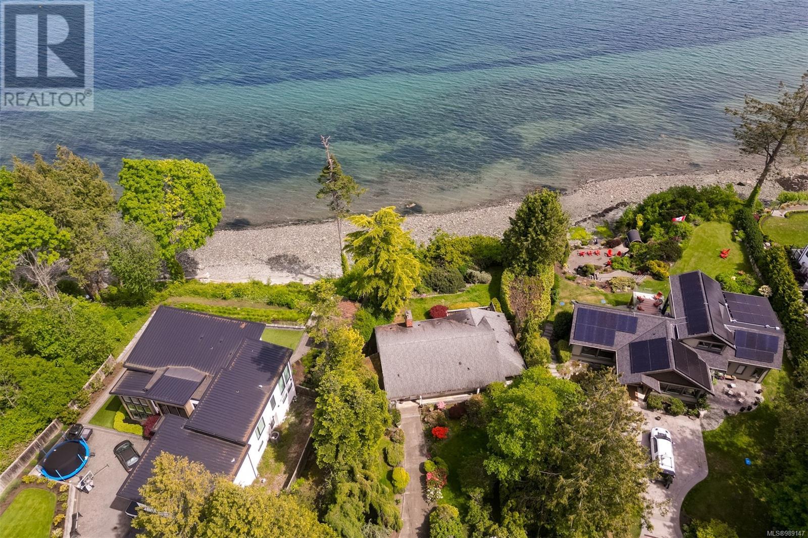 8441 Lochside Dr, Central Saanich, British Columbia  V8M 1T9 - Photo 44 - 989147