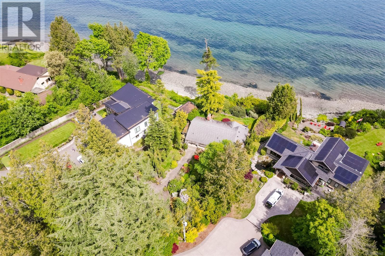 8441 Lochside Dr, Central Saanich, British Columbia  V8M 1T9 - Photo 49 - 989147