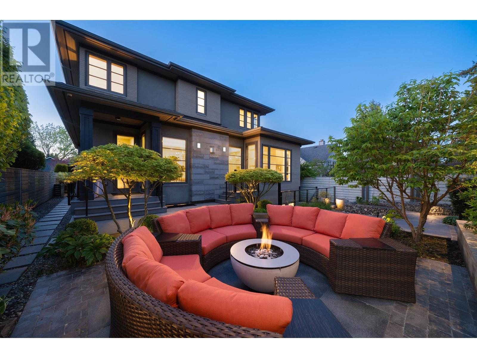 2820 W 32ND AVENUE, Vancouver, British Columbia