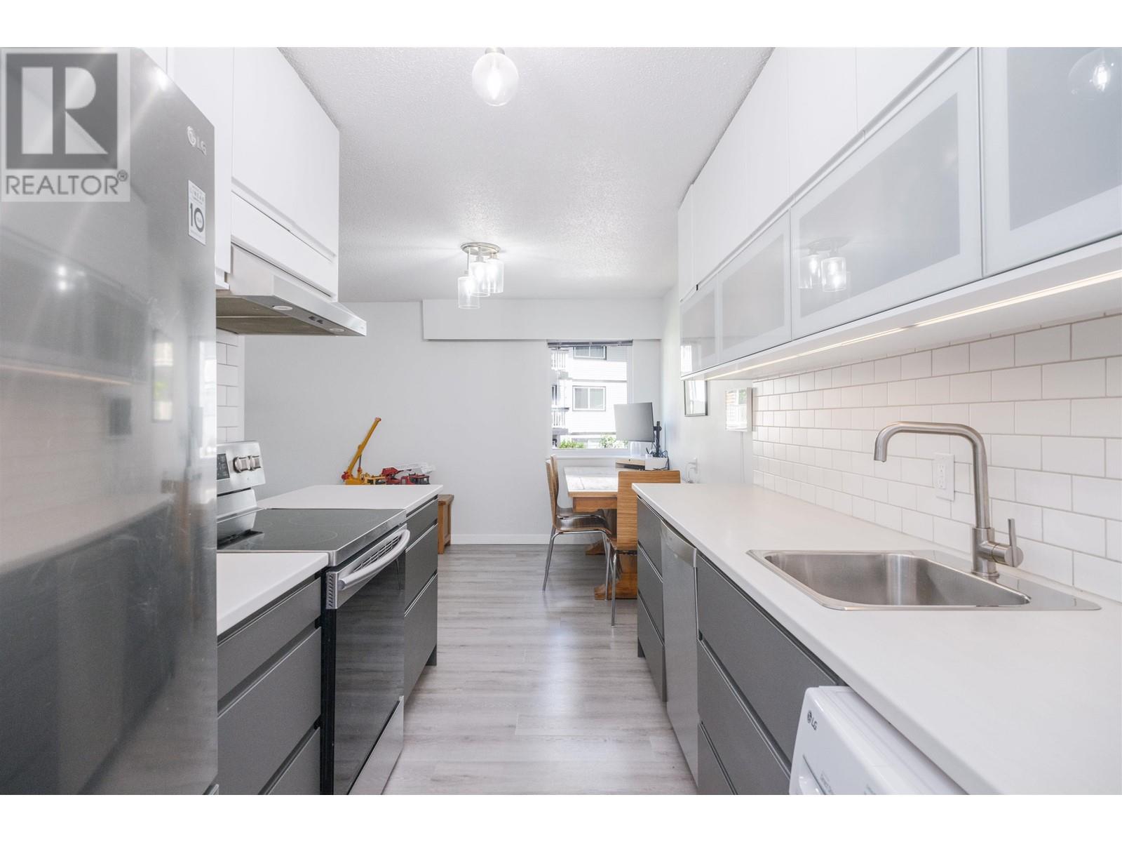 216 780 Premier Street, North Vancouver, British Columbia  V7J 2G8 - Photo 11 - R3003940