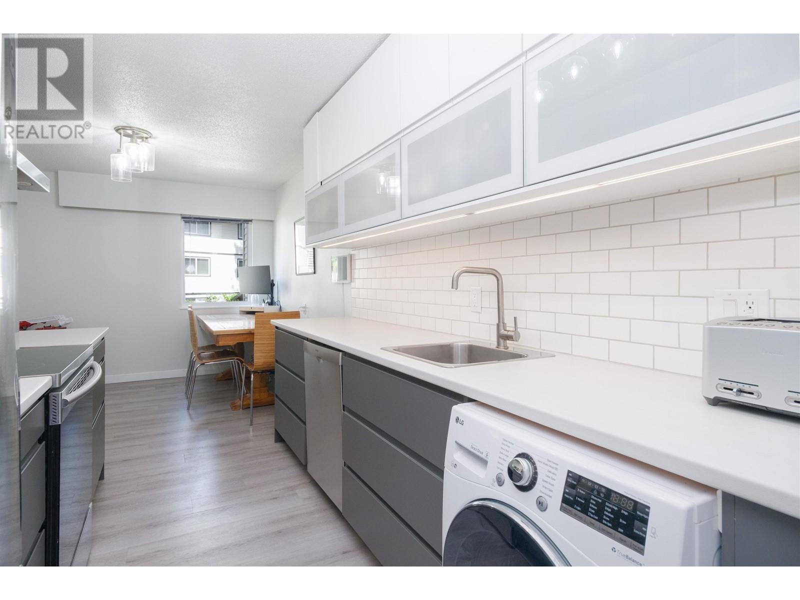 216 780 Premier Street, North Vancouver, British Columbia  V7J 2G8 - Photo 12 - R3003940