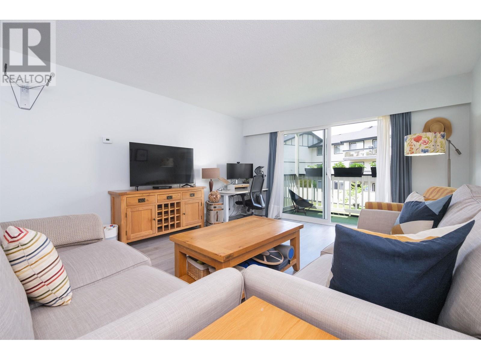 216 780 Premier Street, North Vancouver, British Columbia  V7J 2G8 - Photo 4 - R3003940