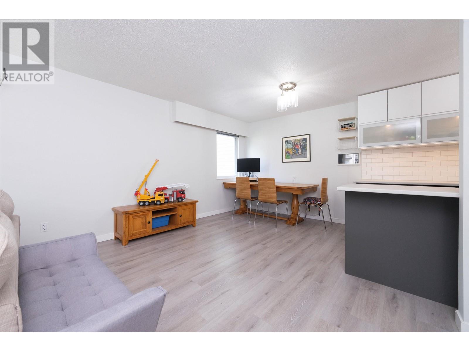 216 780 Premier Street, North Vancouver, British Columbia  V7J 2G8 - Photo 7 - R3003940