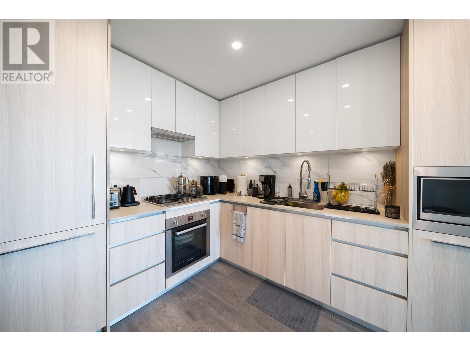 1207 5311 Goring Street, Burnaby, British Columbia  V5B 0B5 - Photo 4 - R2993529