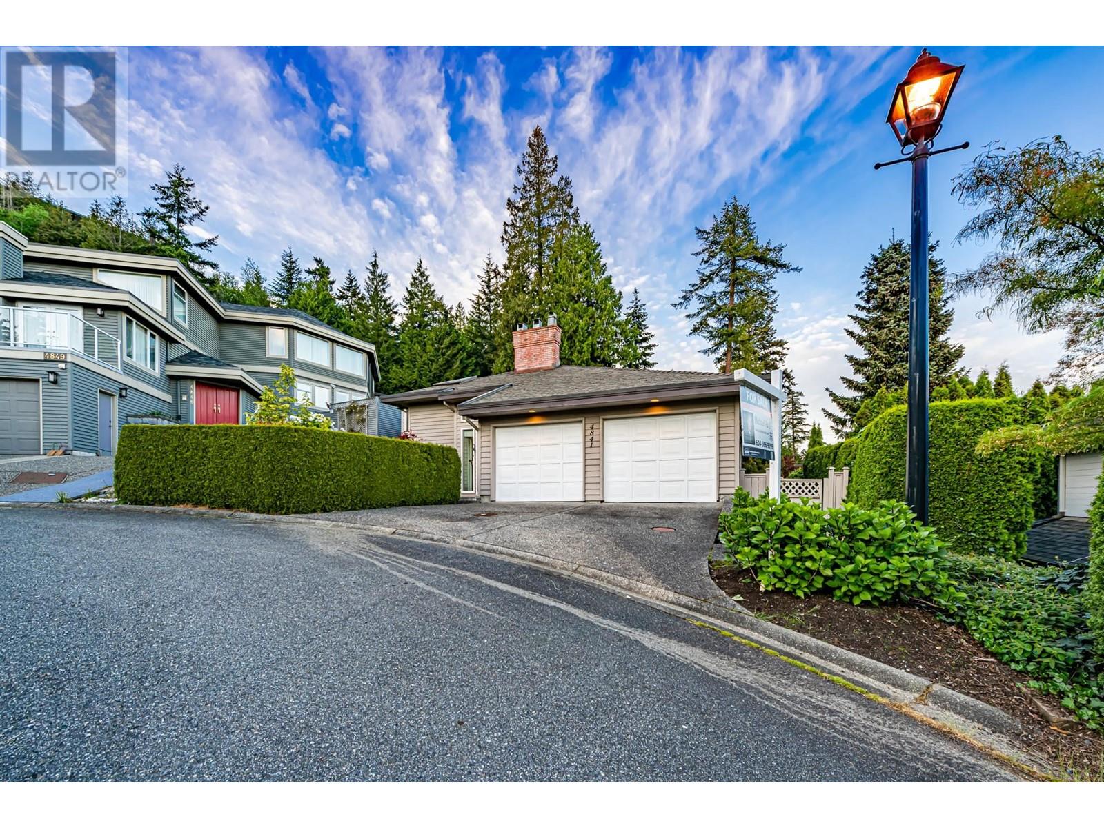Property at 4841 MEADFEILD ROAD image 3