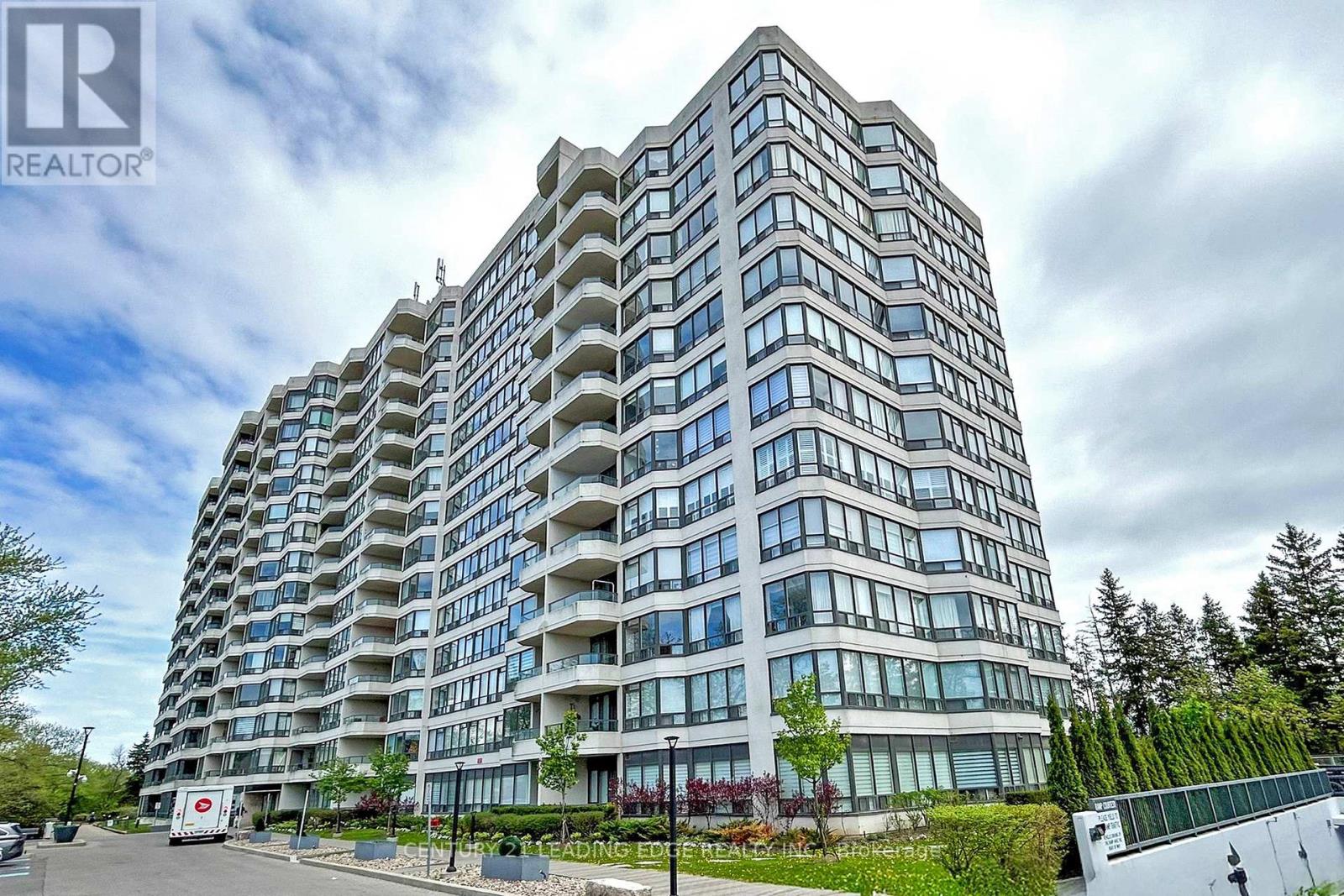 1203 - 8501 Bayview Avenue, Richmond Hill, Ontario  L4B 3J7 - Photo 2 - N12155584