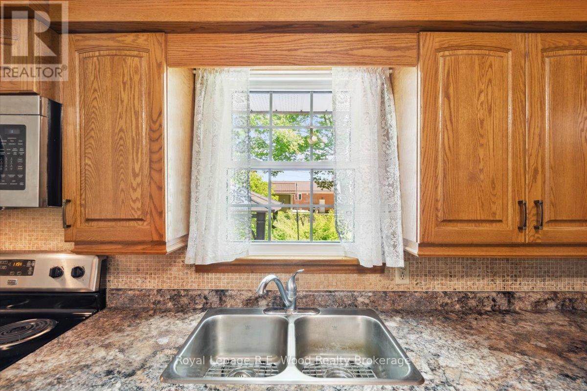 82 Lisgar Avenue, Tillsonburg, Ontario  N4G 3K9 - Photo 18 - X12155671