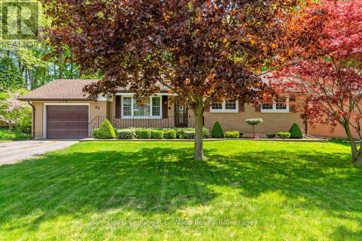 82 Lisgar Avenue, Tillsonburg, Ontario  N4G 3K9 - Photo 3 - X12155671