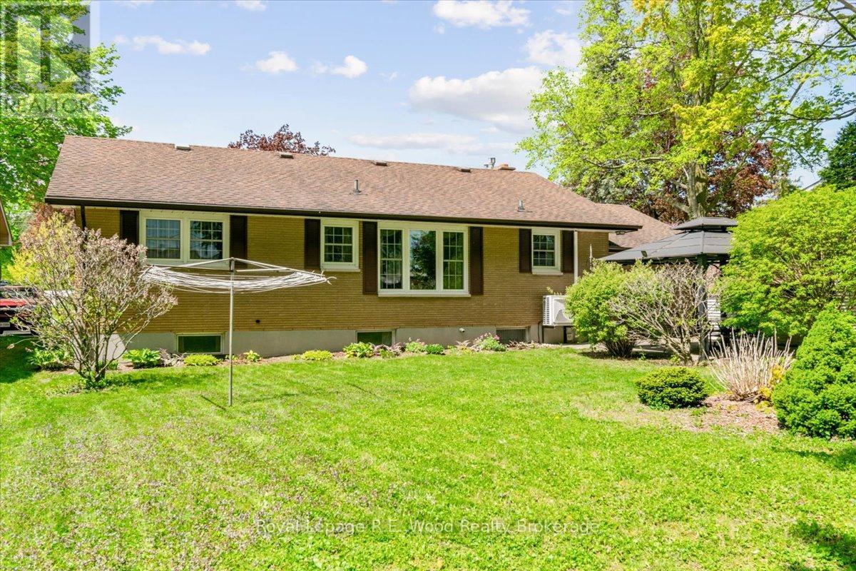 82 Lisgar Avenue, Tillsonburg, Ontario  N4G 3K9 - Photo 8 - X12155671