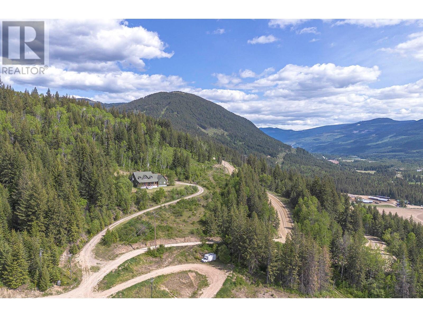 405 RAFT WEST FSR Road, Clearwater, BC V0E1N1