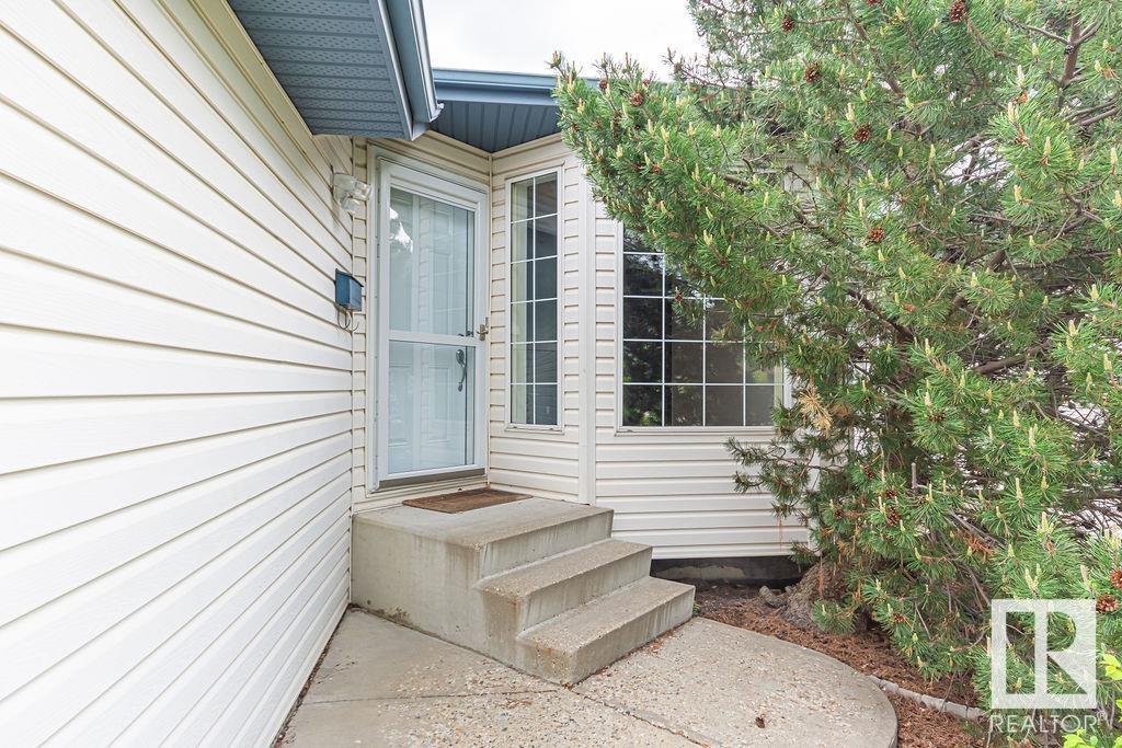 Property at 13107 36 ST NW image 3