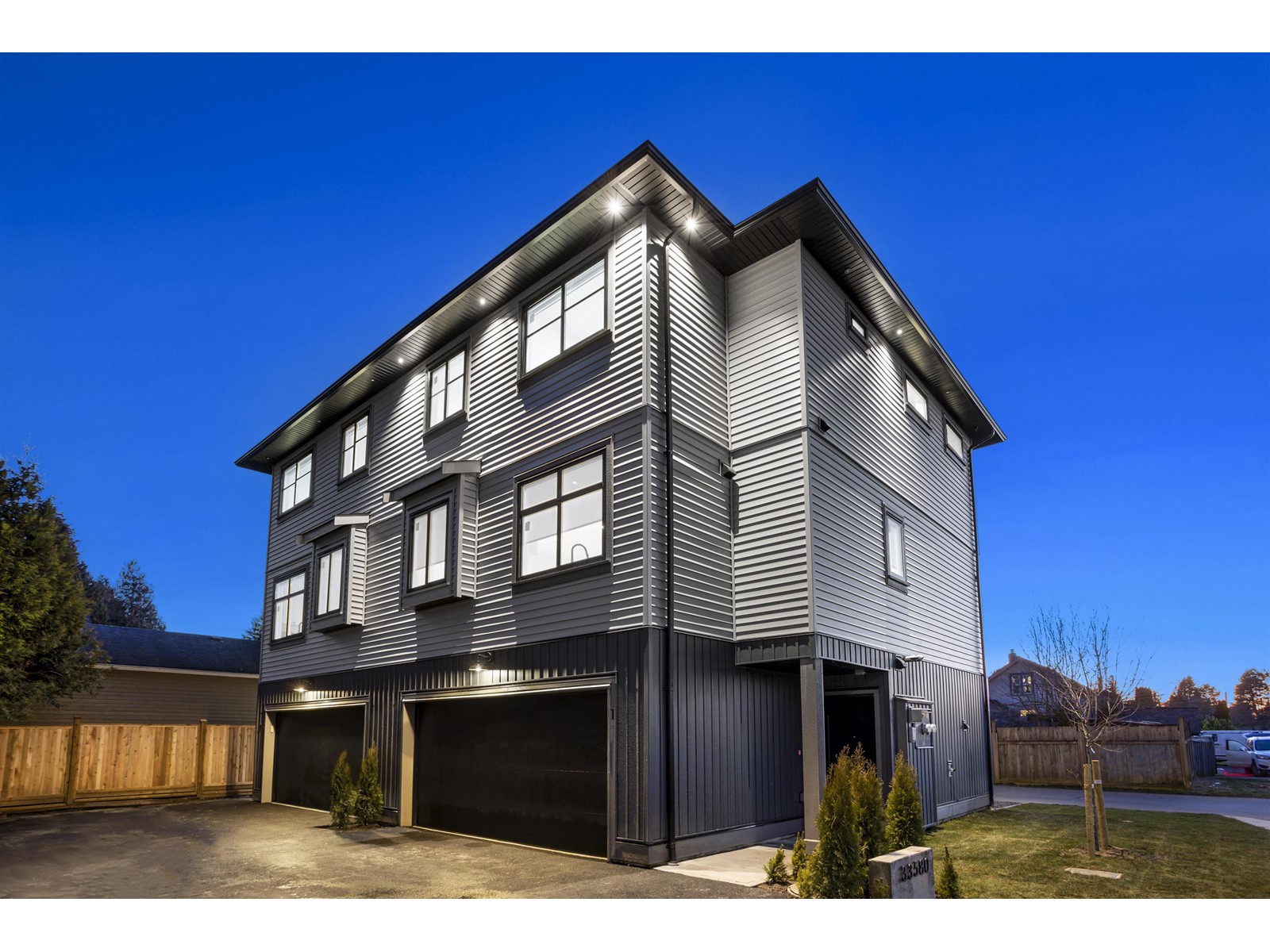 1 33586 HUGGINS AVENUE, Abbotsford, British Columbia