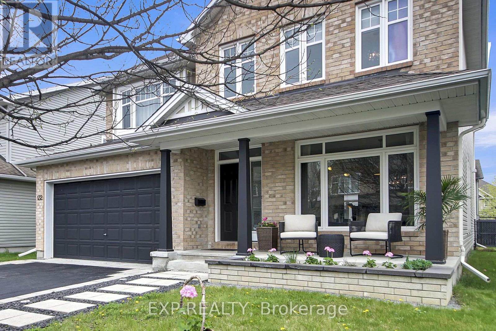 132 Gracewood Crescent, Ottawa, Ontario  K1T 0J5 - Photo 1 - X12155668