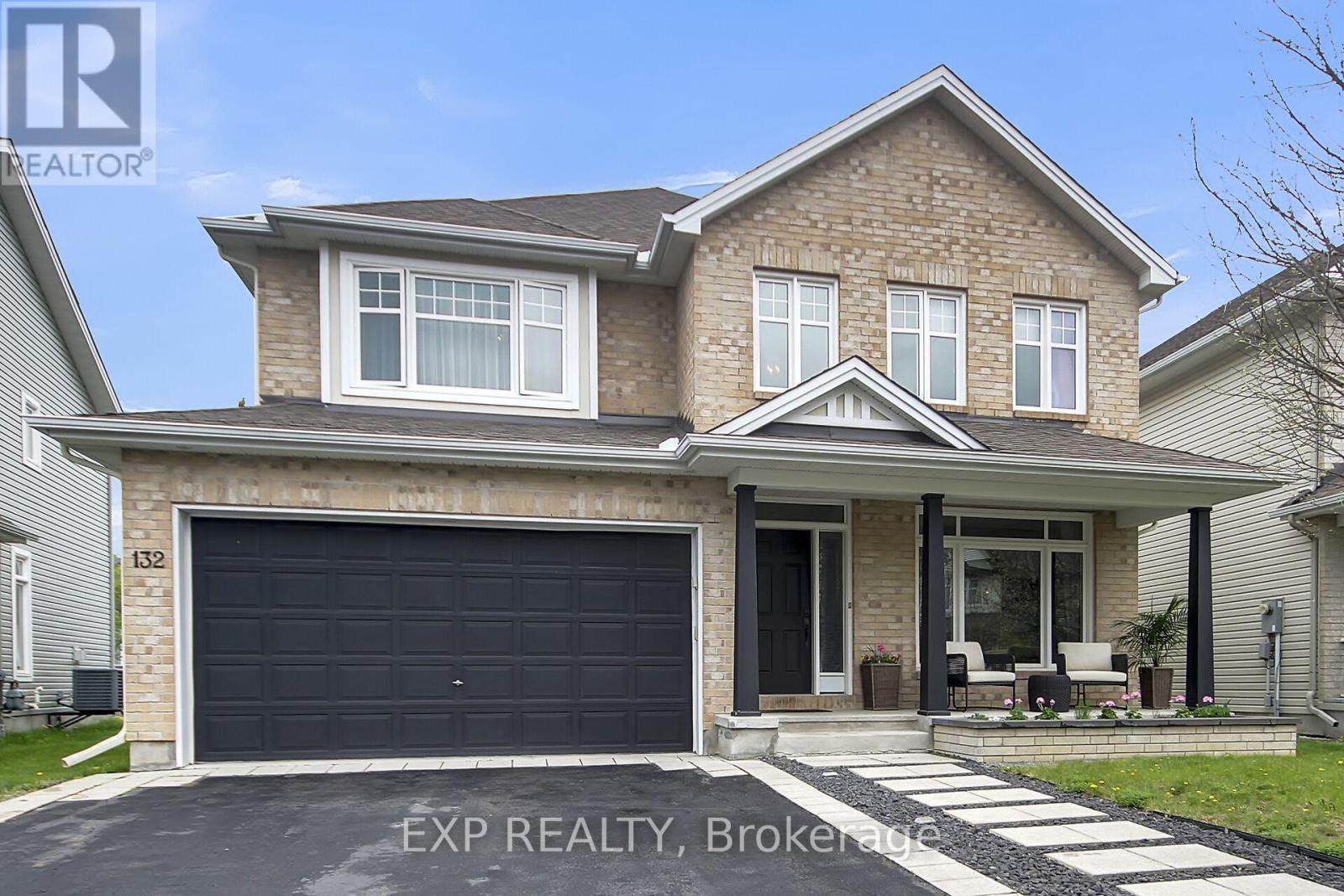 132 Gracewood Crescent, Ottawa, Ontario  K1T 0J5 - Photo 2 - X12155668