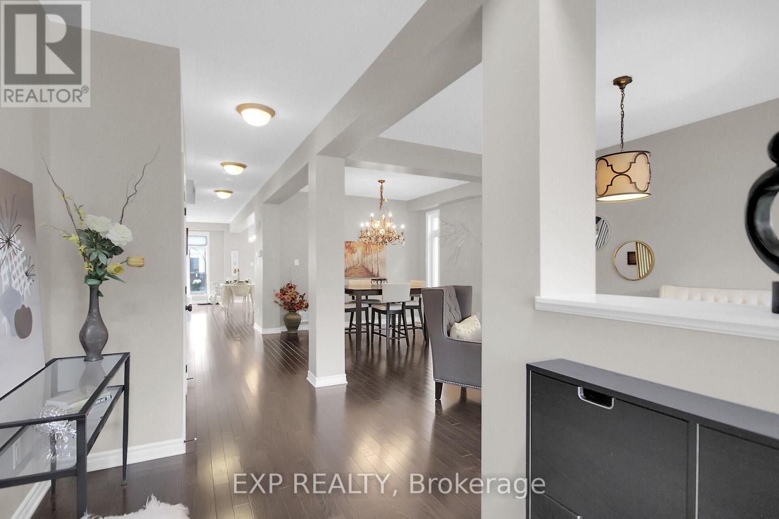 132 Gracewood Crescent, Ottawa, Ontario  K1T 0J5 - Photo 5 - X12155668