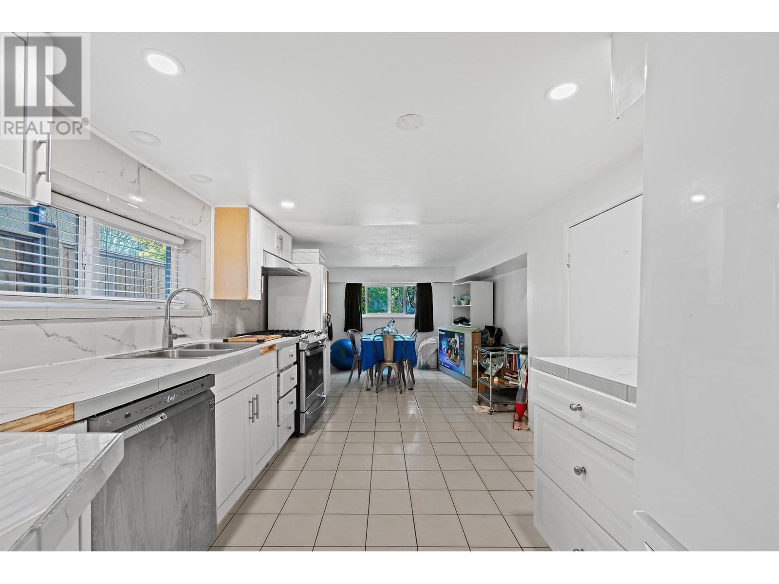 1228 E 27th Avenue, Vancouver, British Columbia  V5V 2L8 - Photo 27 - R3000556