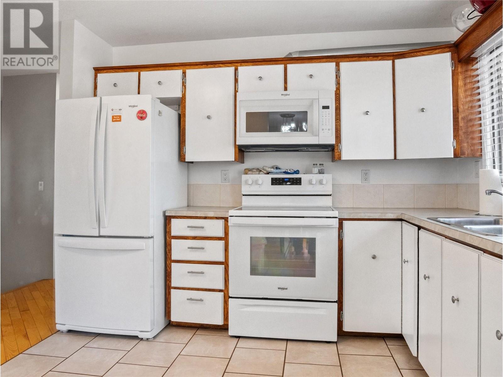 704 96a Avenue, Dawson Creek, British Columbia  V1G 1M7 - Photo 7 - 10348137