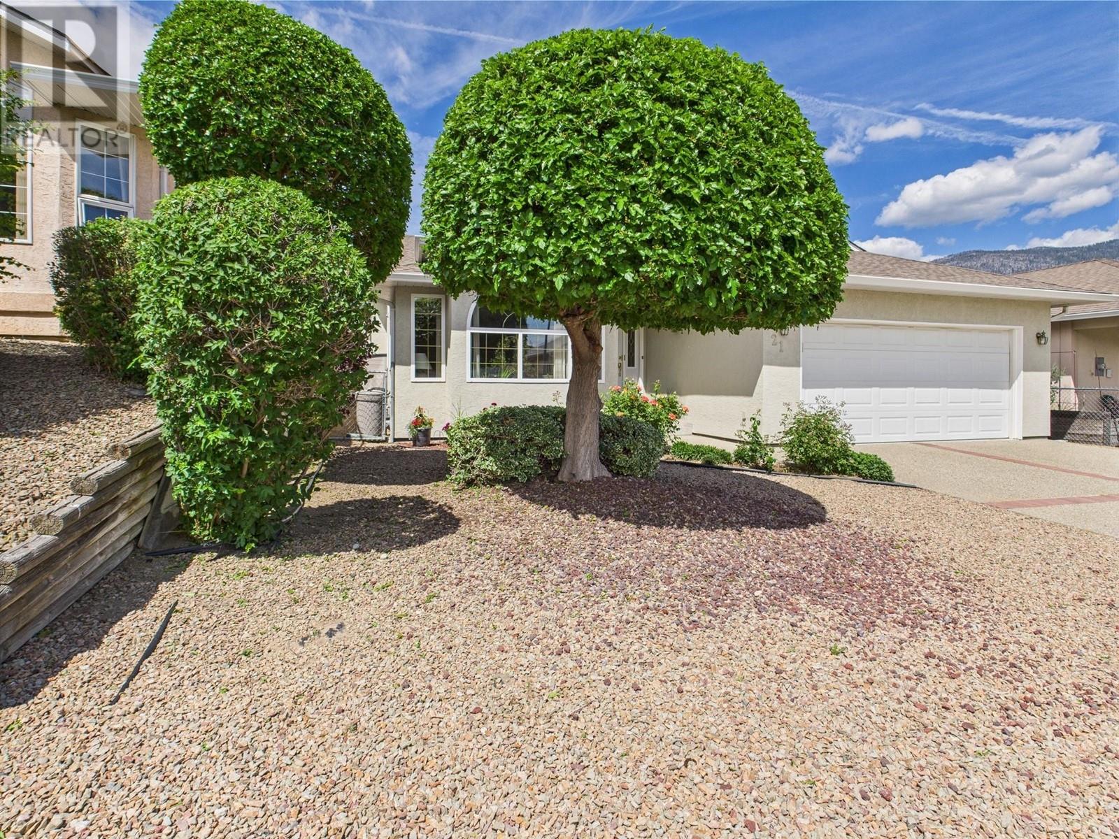 Property at 21 Sandpiper Place image 2