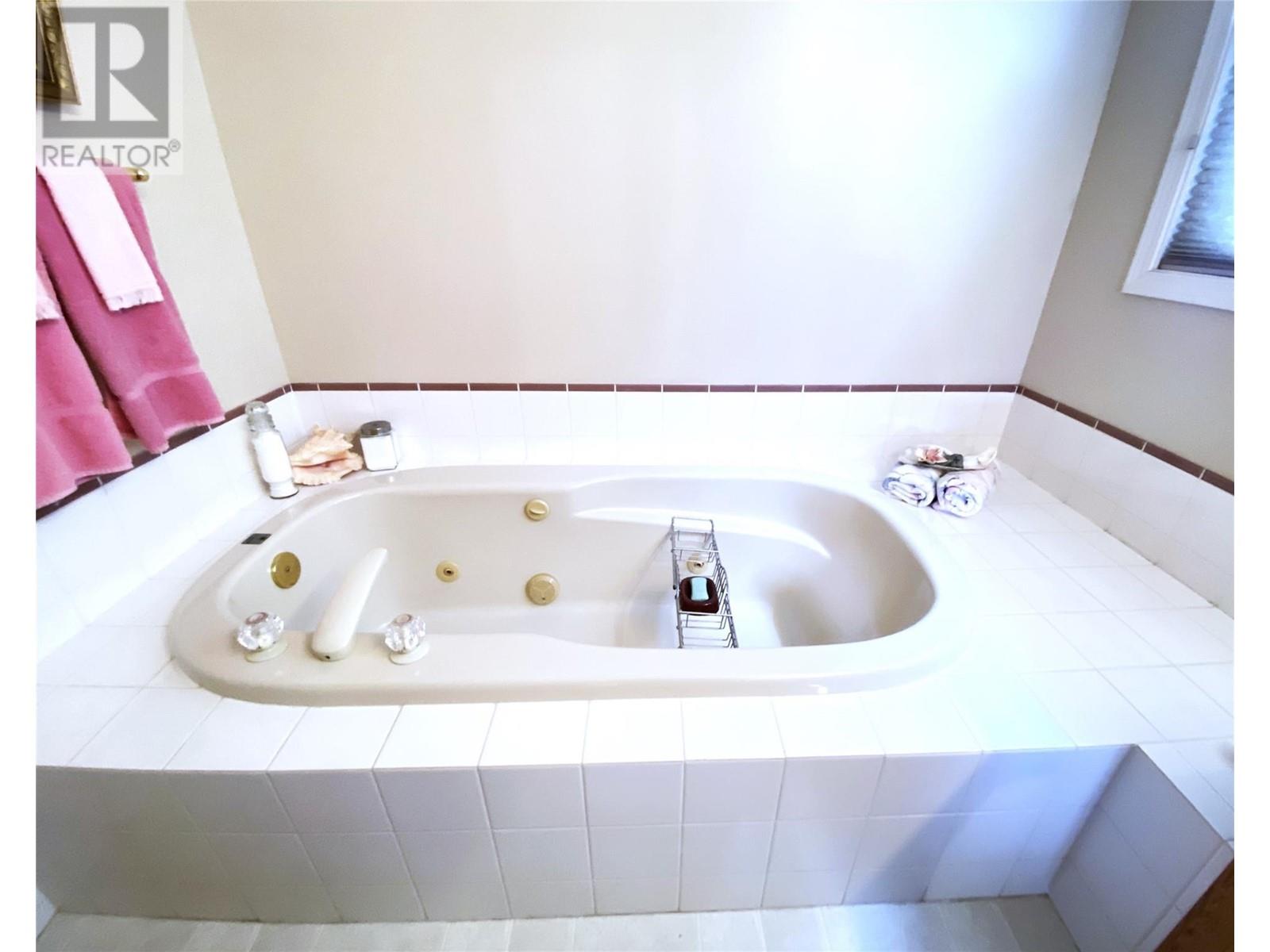 2609 Mountview Drive, Blind Bay, British Columbia  V0E 1H1 - Photo 19 - 10338754