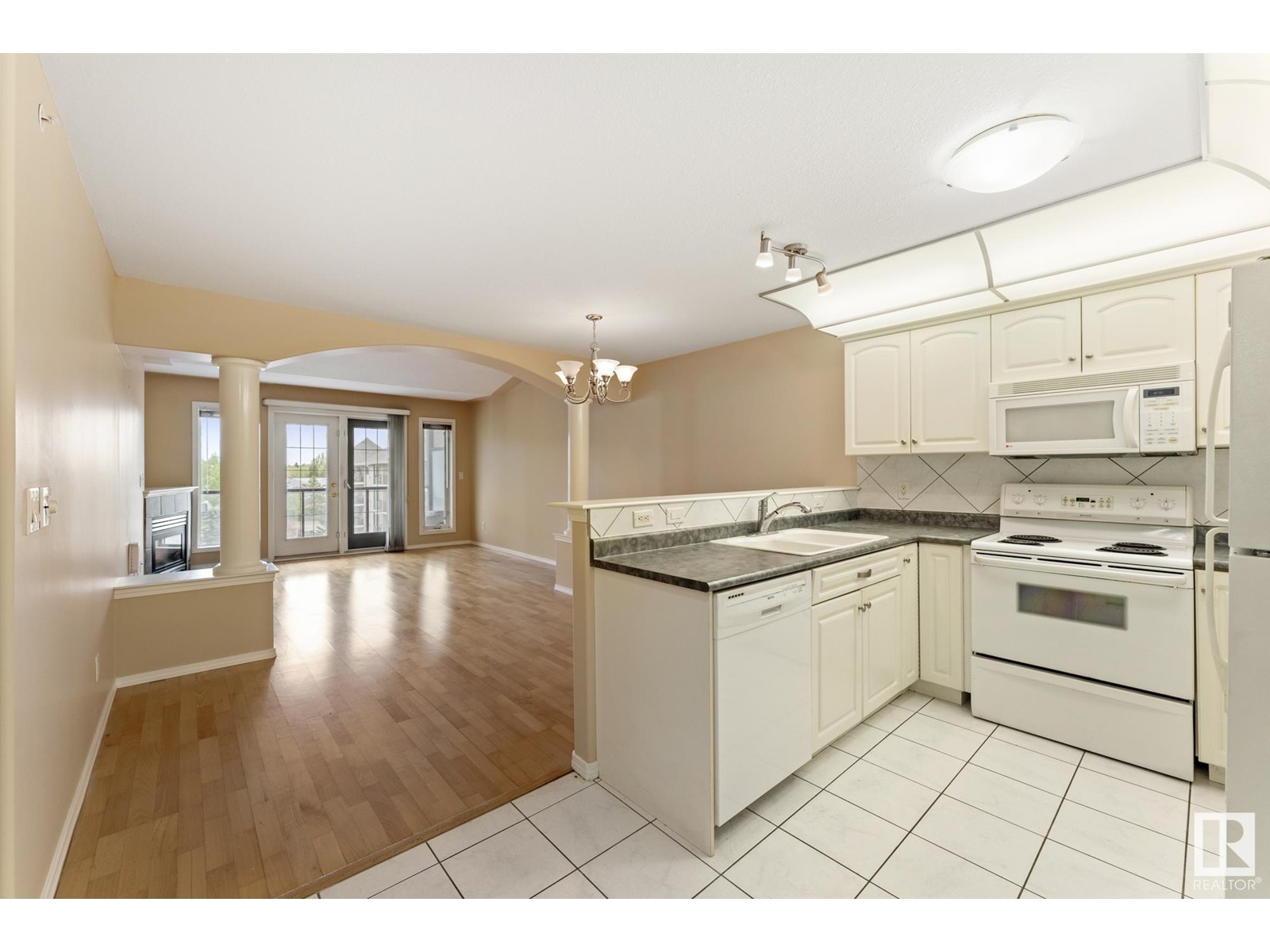Property at #503 237 YOUVILLE E NW image 4