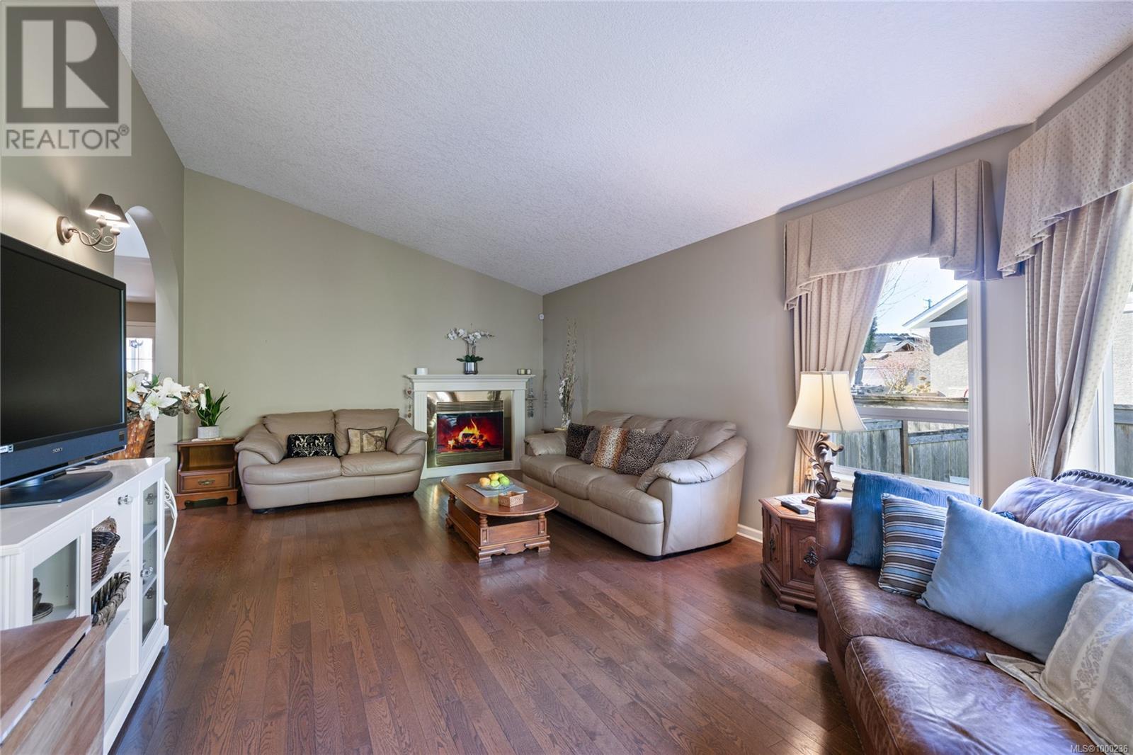 Property at 1424 Blackbrant Pl image 5