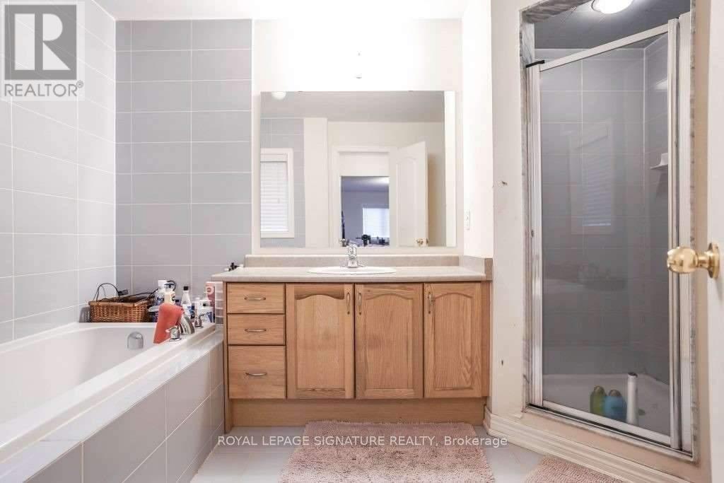 90 Christian Ritter Drive, Markham, Ontario  L6C 0B2 - Photo 12 - N12153718
