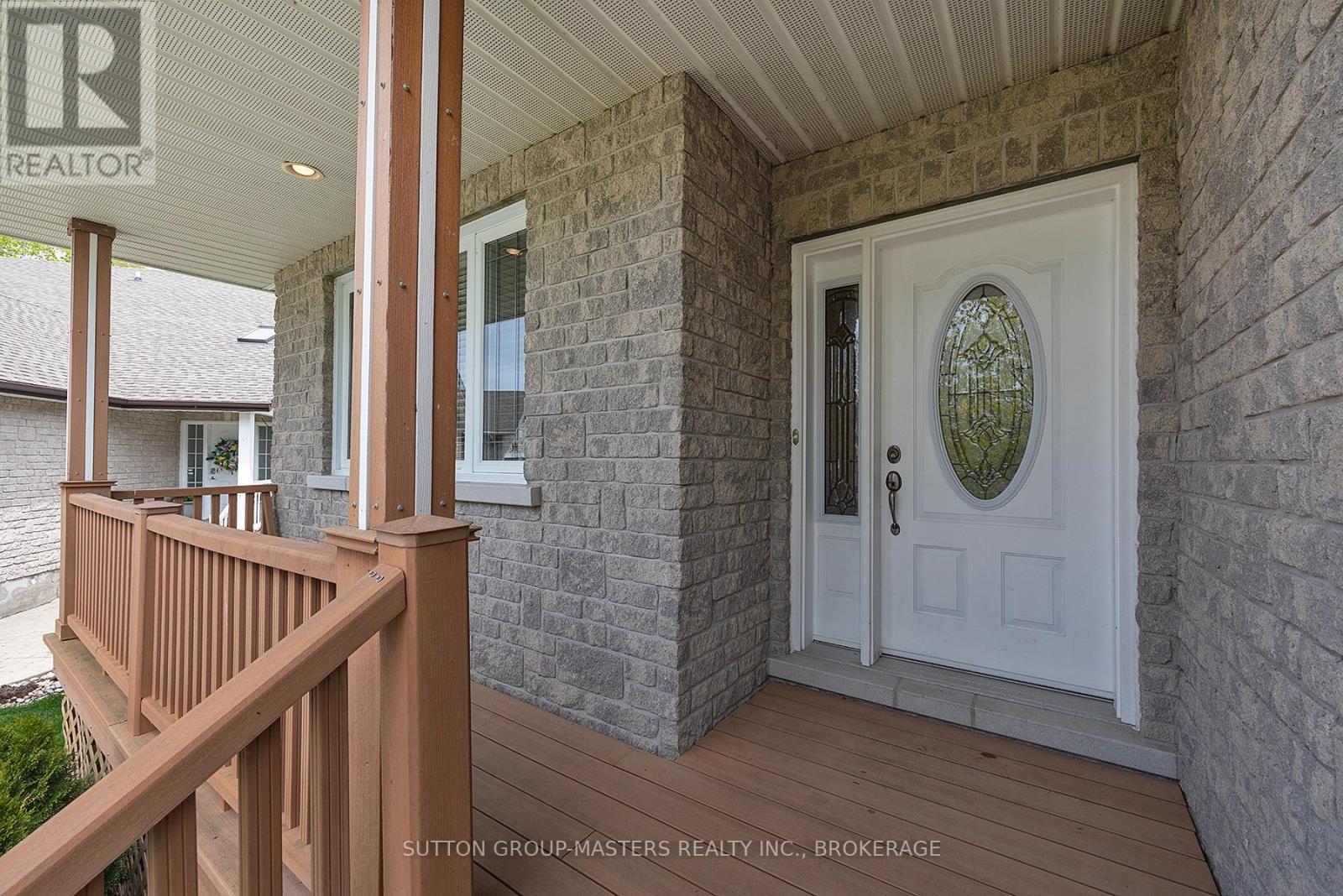 Property at 221 AMY LYNN DRIVE image 2